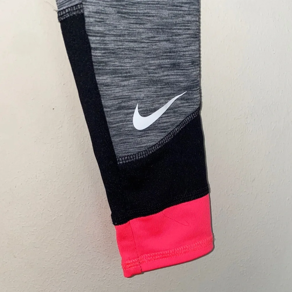 Nike Kids Gray and Pink Activewear Set - Picture 2 of 6